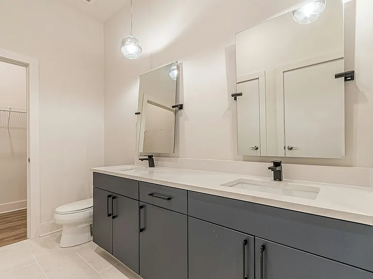 112 Rogers St NE #601 — Photo 12