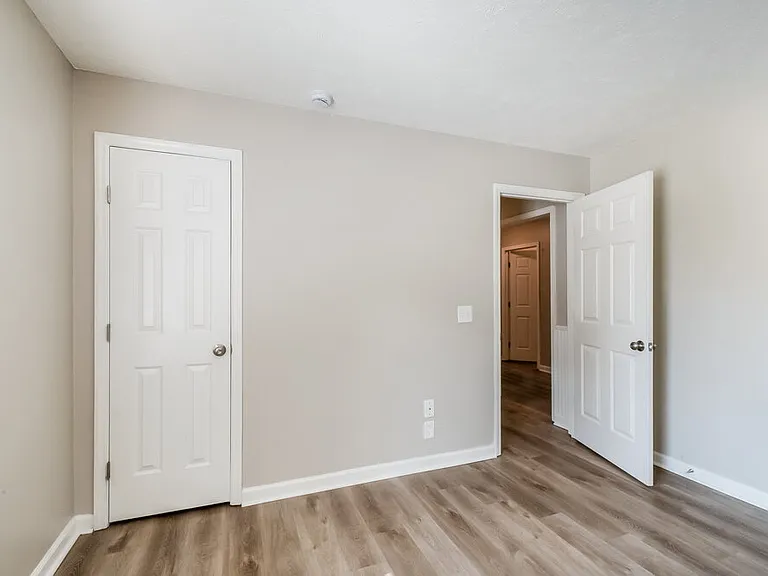5304 Sunnyvale Dr — Photo 13