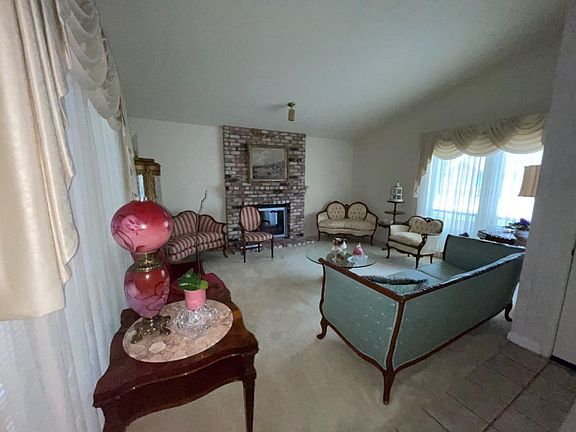 5th image of 163 Arbusto Cir