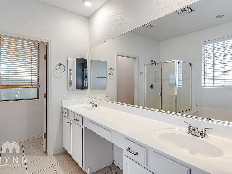 250 N Nash Way — Photo 10