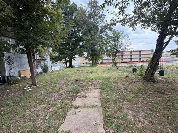 612 Kinzer St, Poplar Bluff, MO 63901