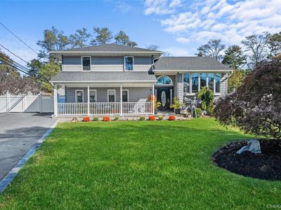 9 Cynthia Lane, East Islip, NY, 11730
