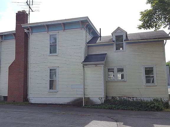 4th image of 8032 State St