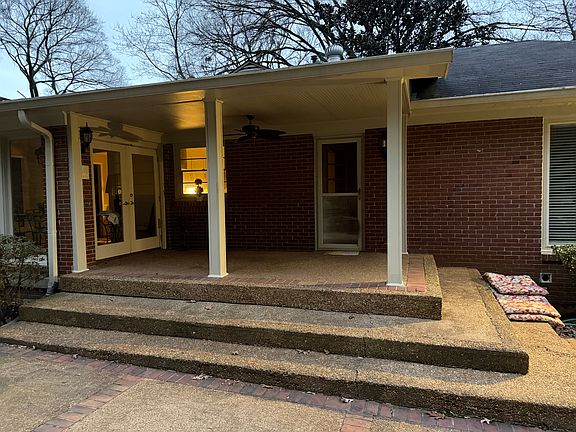 3rd image of 2240 Chickering Ln