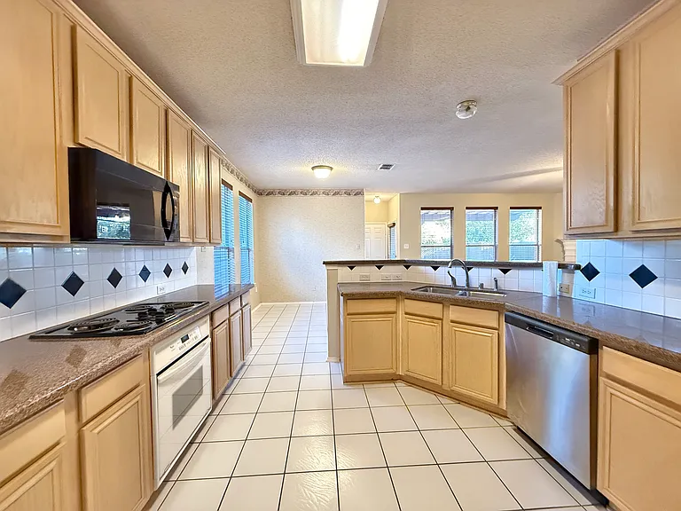 3549 Mason Dr — Photo 12