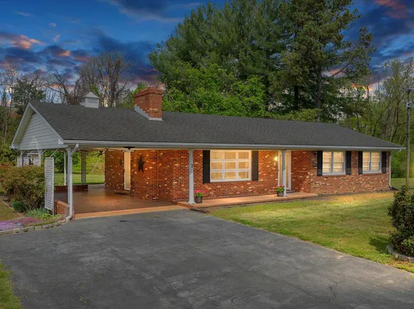 2 Greenfield Rd, Luray, VA 22835