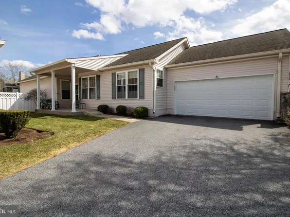 803 W Fox Hound Chase, Middletown, PA 19342