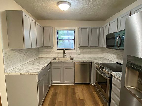3rd image of 7321 Leesville Rd APT A