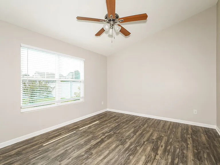 4557 Walcott Dr — Photo 11
