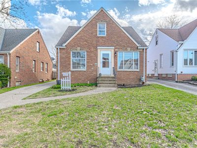5611 Brownfield Dr, Parma, OH, 44129