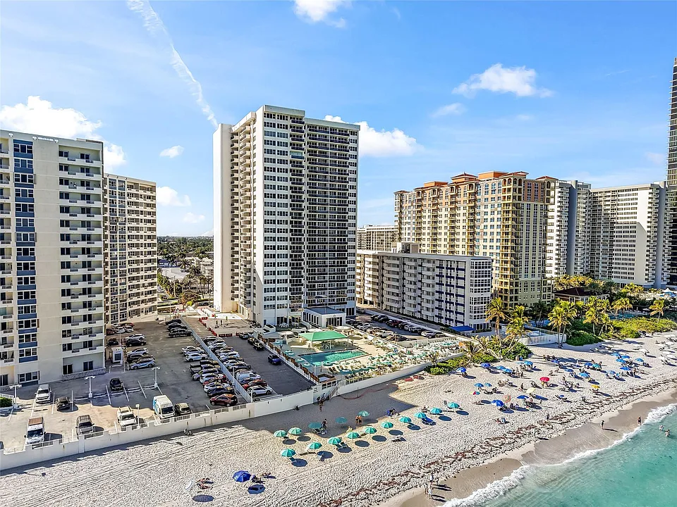 3140 S Ocean Dr #210