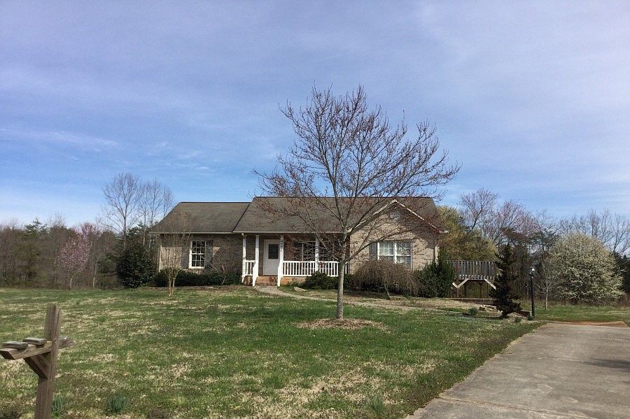 1st image of 4401 Granfloral Dr