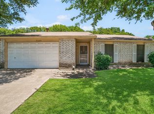 7105 Flameleaf Pl, Dallas, TX 75249