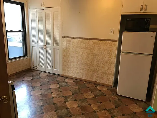 Rented by EXR | media 27