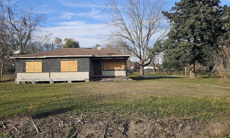1st image of 8303 Furray Rd