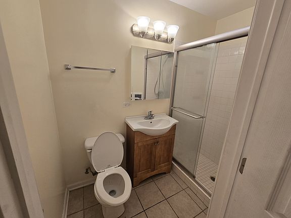 4th image of 6523 S University Ave #G