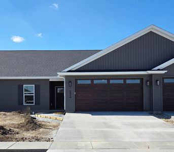 534 N 4th Ave, Eldridge, IA, 52748
