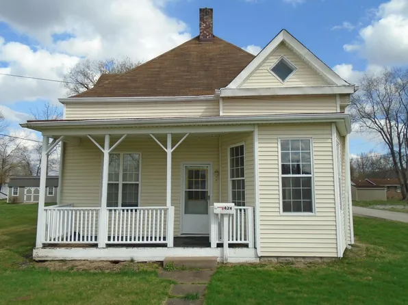 424 S Charity St, Bethel, OH 45106