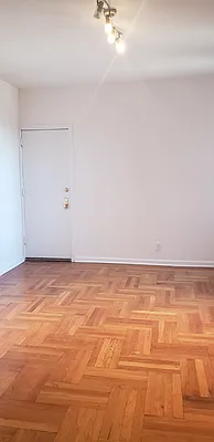 Rented by R New York | media 8