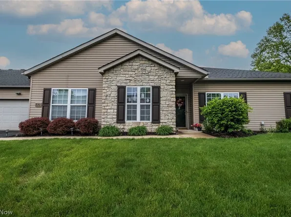 1926 University Commons Dr SE, Massillon, OH 44646