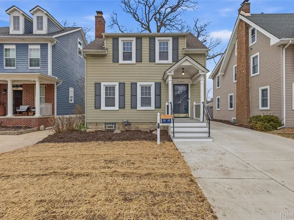 511 Gardenia Ave, Royal Oak, MI 48067