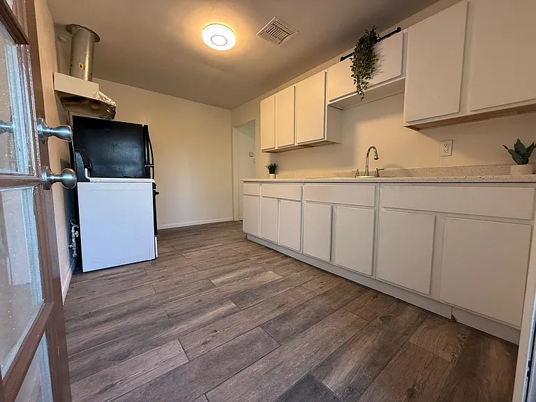 4014 W Commonwealth Ave #D — Photo 4