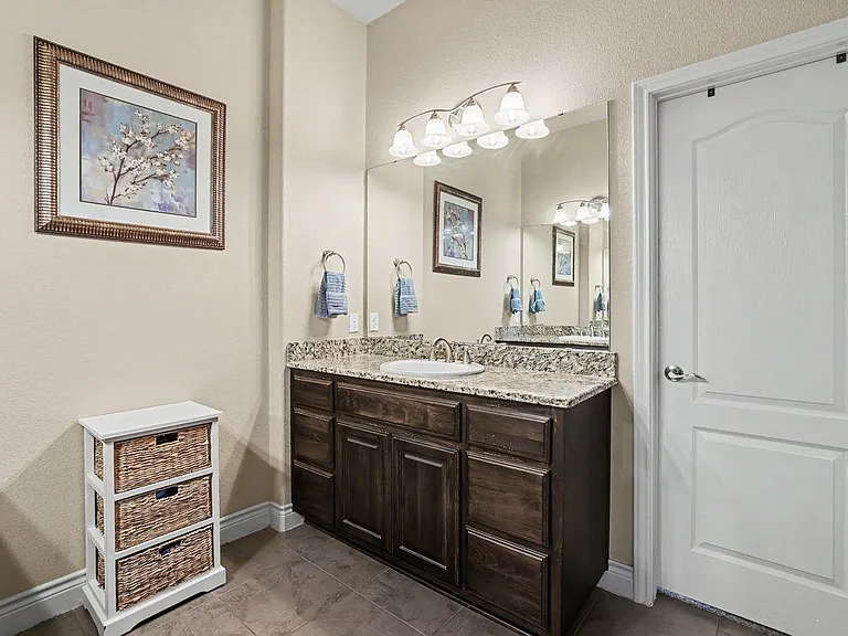 1919 Mulligan Dr — Photo 15