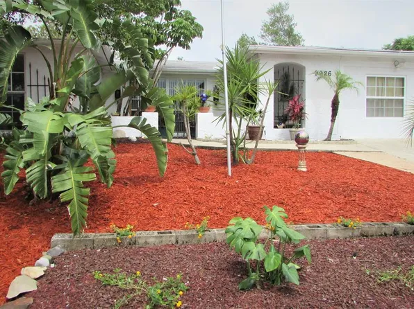 9926 Rainbow Ln, Port Richey, FL 34668