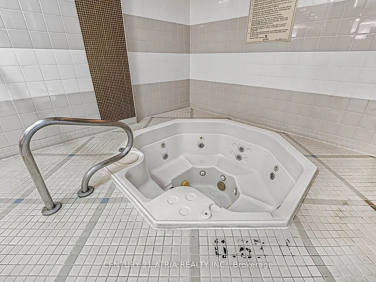 23 Hollywood Ave #808 — Photo 43