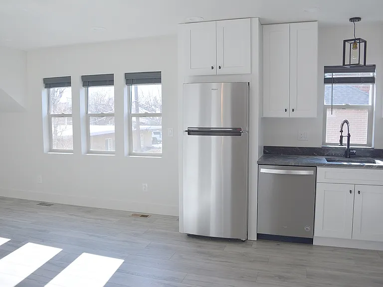 2425 1/2 W 39th Ave — Photo 13