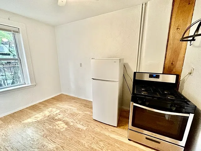 4 Garden Court St #4B — Photo 7