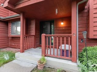 214 Glenview Dr, Lawrence, KS 66049