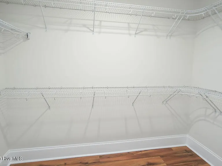 315 Adams Cir — Photo 18