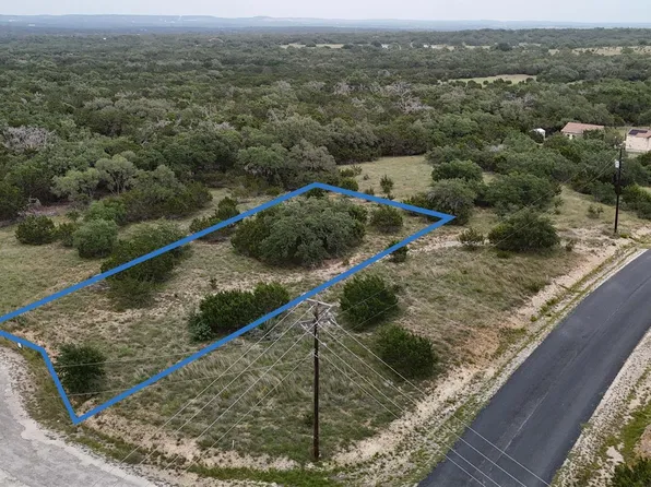 102 N Jerry Gray, Blanco, TX 78606