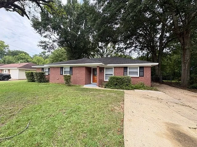 3622 Audubon Rd — Photo 2