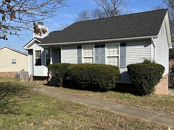 2nd image of 586 Somerset Ln