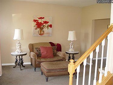 3rd image of 5835 Enfield Cir