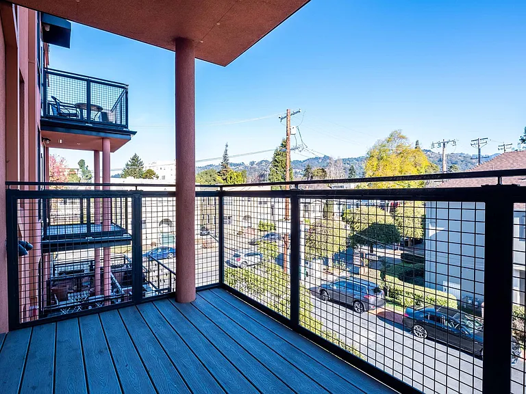 3001 Telegraph Ave — Photo 11