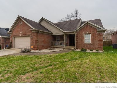2212 Sterling Oaks Dr, Sellersburg, IN, 47172