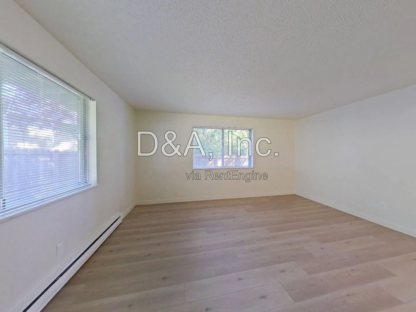 2 bed, 1.0 bath, 900 sqft, $1,695 — Photo 4