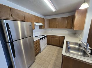 619 Johnson St #8, Waterloo, IA 50702