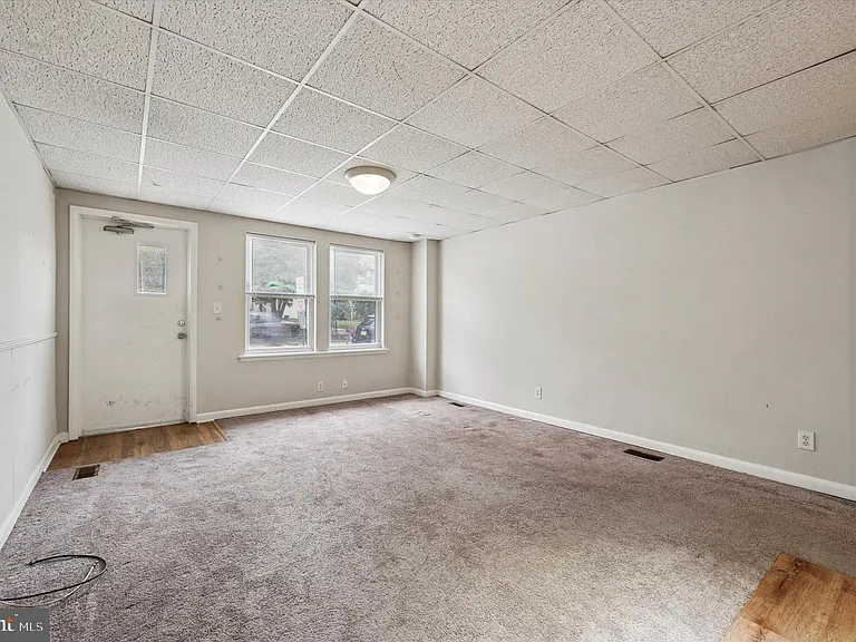 271 N Wycombe Ave #1 — Photo 9