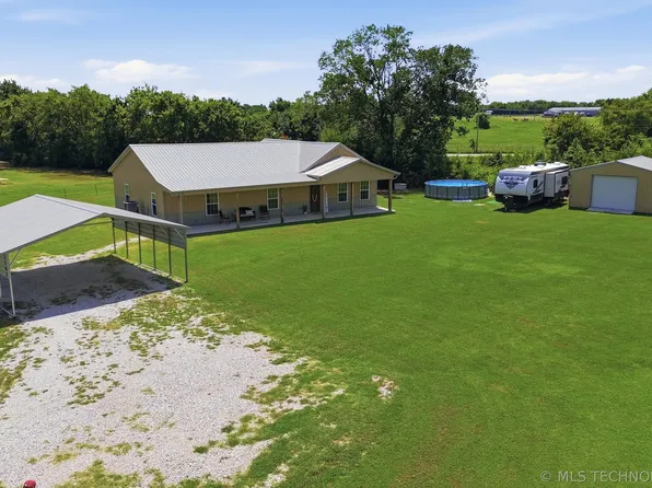 1102 W Main St, Beggs, OK 74421