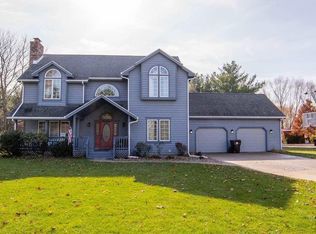 10 Windsor Pl, Lincoln, IL 62656