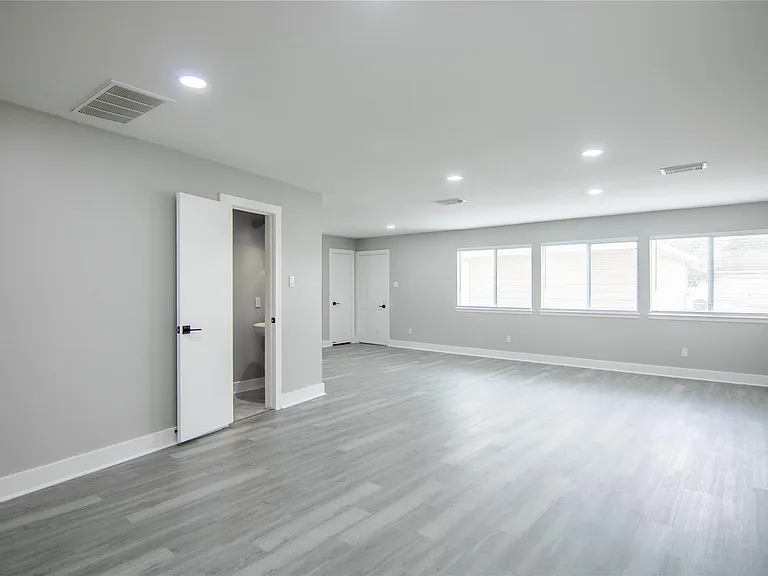 20911 Young Meadows Way — Photo 15
