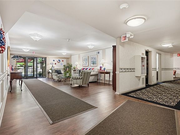 5th image of 1500 Cochran Rd APT 901