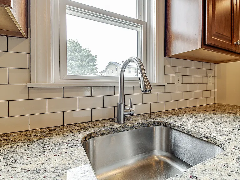 614 River Ave — Photo 6