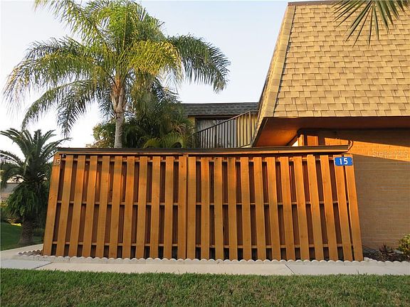 2nd image of 15 Cedar Dunes Dr
