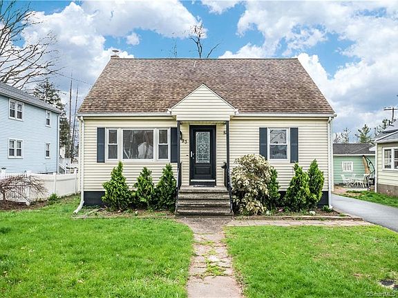 2nd image of 93 Mansfield Ave