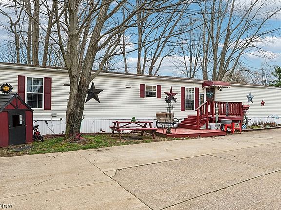 2nd image of 188 Paradise Blvd